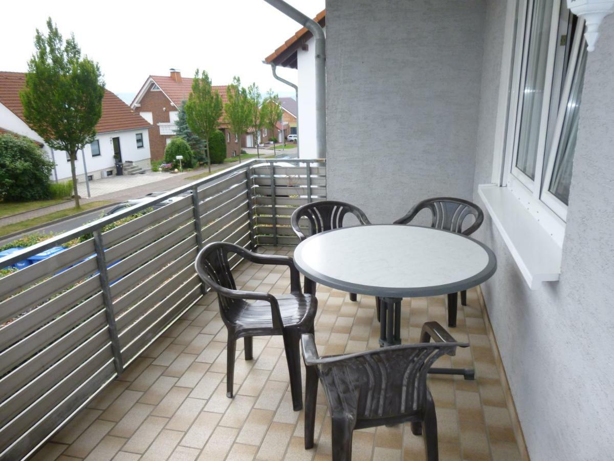 Anton Schuler Apartamento Niedenstein Exterior foto